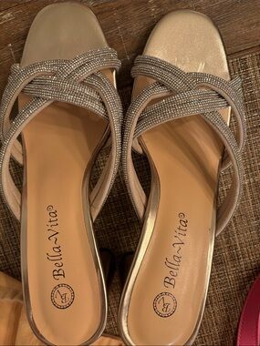 NWOT Rhinestone Crisscross Metallic Block Heel